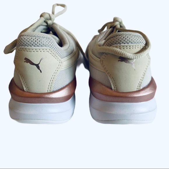 NWOB PUMA SOFT FOAM 'ADELA' SNEAKERS SIZE 6.5 - Picture 5 of 6